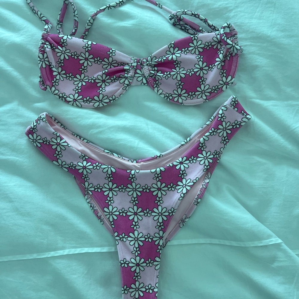 Frankie’s Floral Bikini Set in Pink and White
